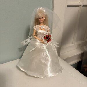 1991 Mattel Barbie Platinum Blonde Hair Brown Eyes Twist N Turn Body Knees Bend